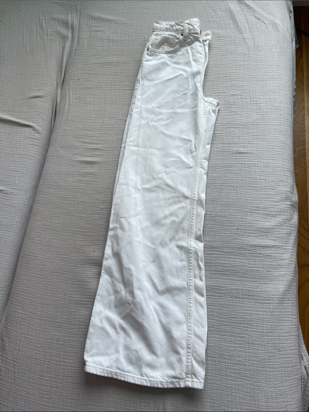 H&M Divided White Denim Jeans, Size 24/2